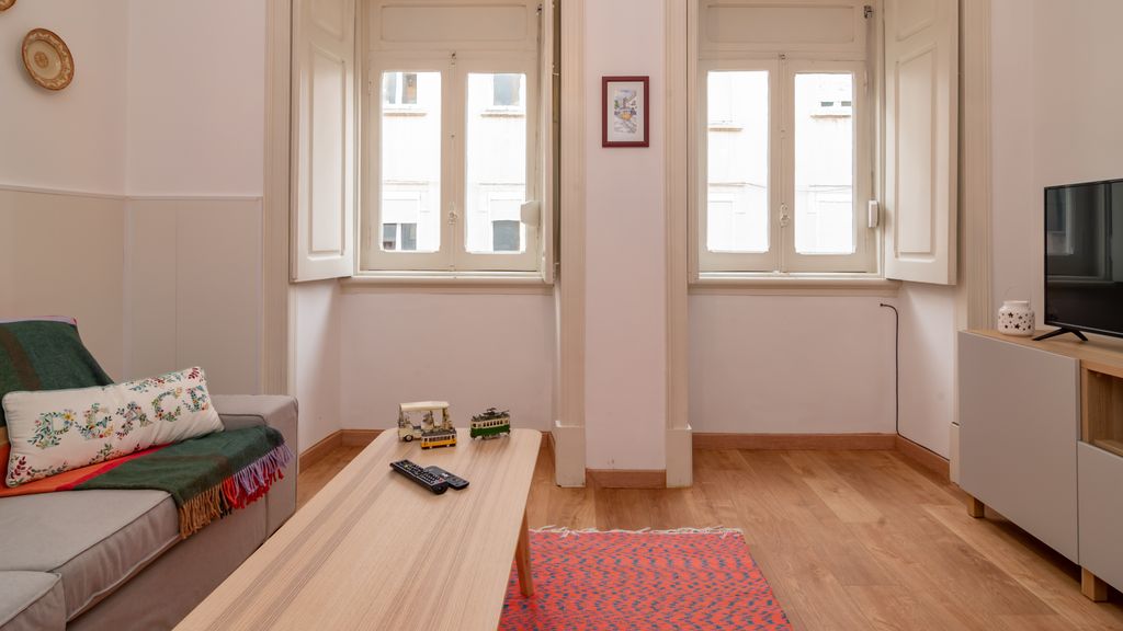 Spacious 2BR in Anjos by LovelyStay