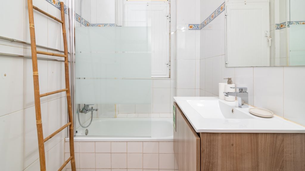 Spacious 2BR in Anjos by LovelyStay