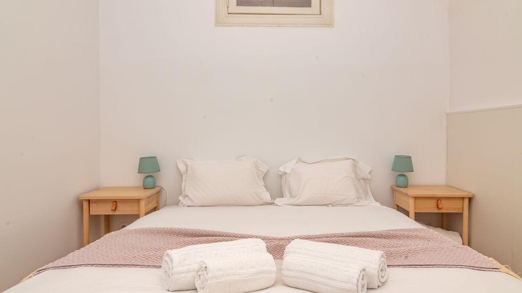 Spacious 2BR in Anjos by LovelyStay