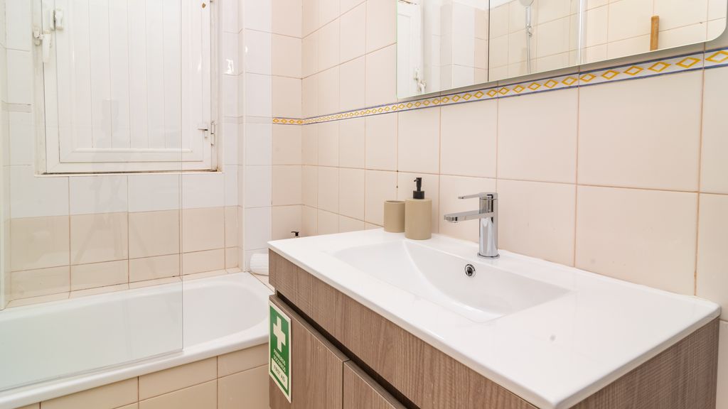 Spacious 3BR in Anjos I by LovelyStay
