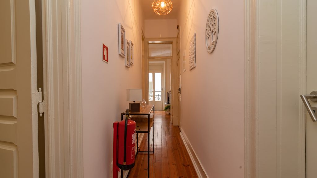 Spacious 3BR in Anjos I by LovelyStay