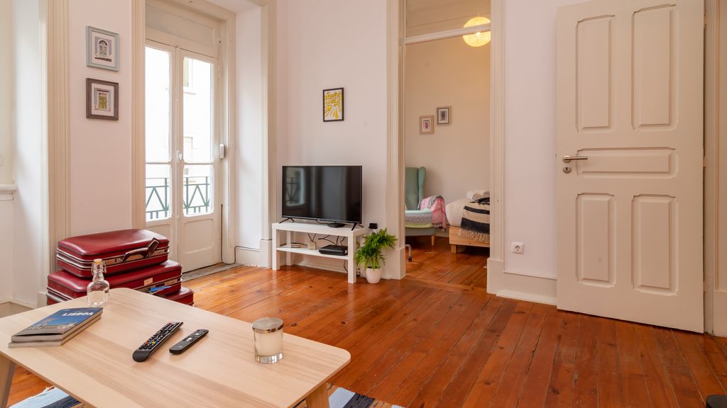 Spacious 3BR in Anjos I by LovelyStay