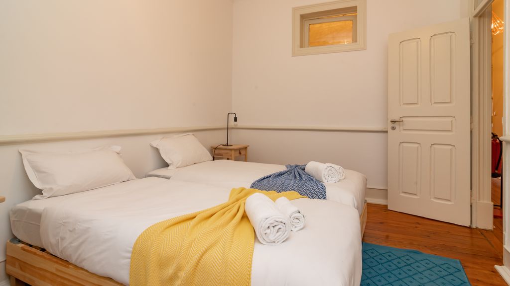 Spacious 3BR in Anjos I by LovelyStay