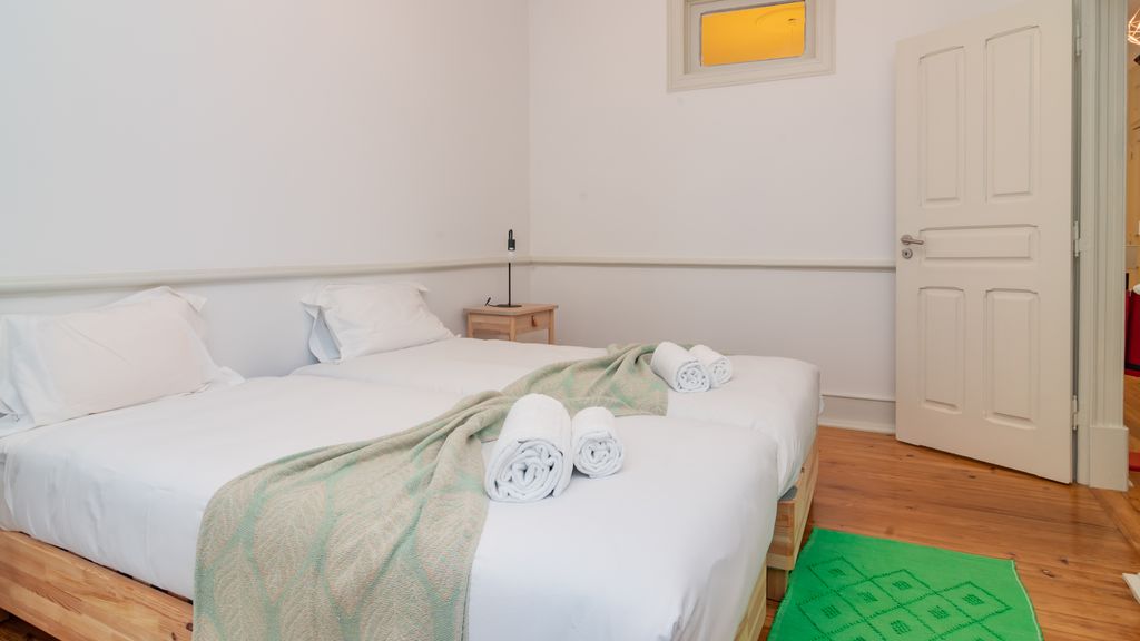 Spacious 3BR in Anjos II by LovelyStay