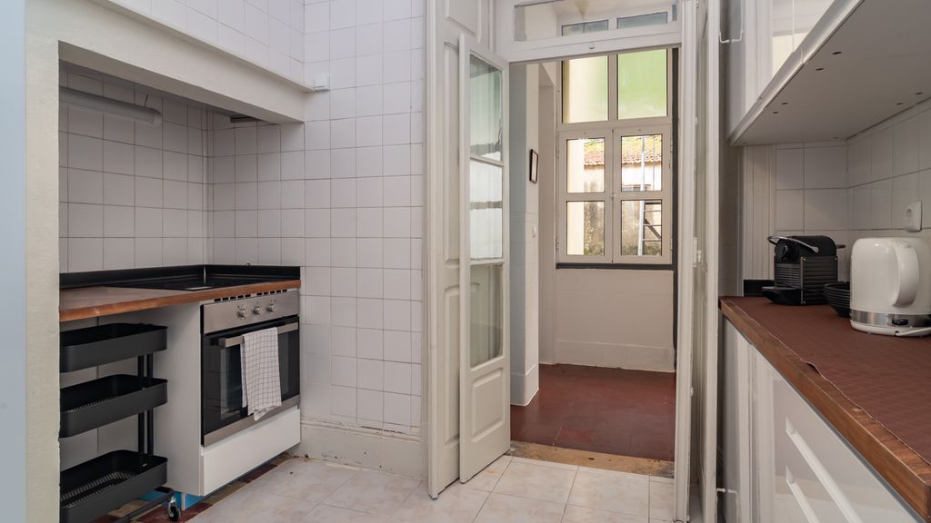 Spacious 3BR in Anjos II by LovelyStay