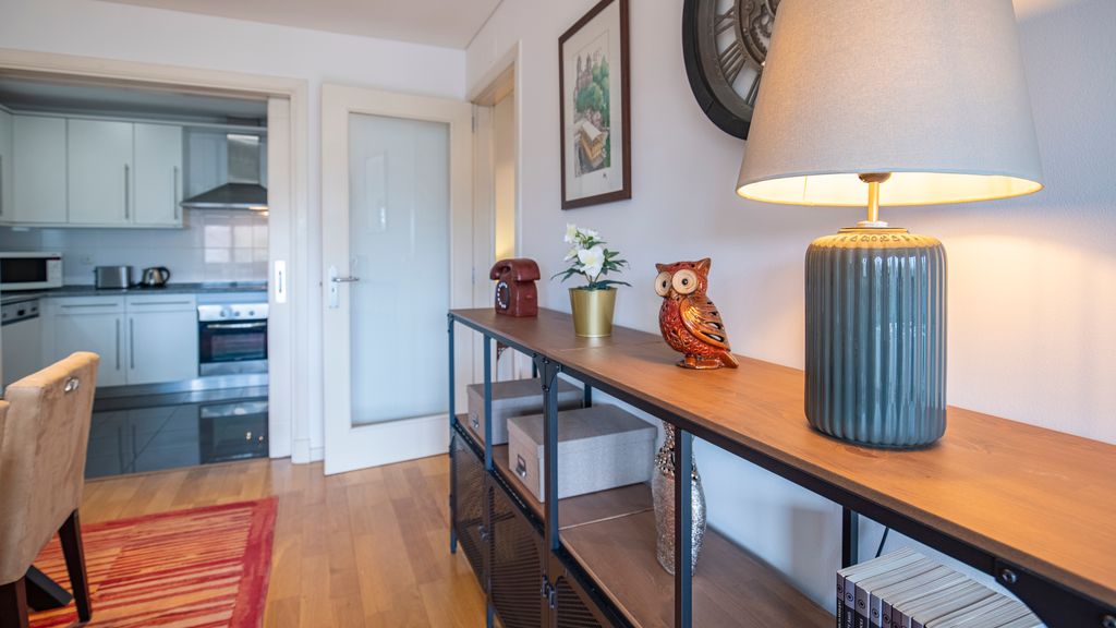 Fancy Apartment W/Metro at Doorstep by LovelyStay