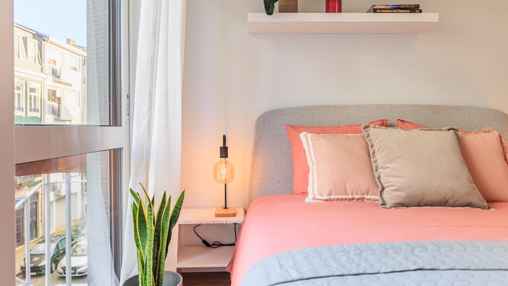 Enjoy Bonfim Central 2BR Apartment by LovelyStay