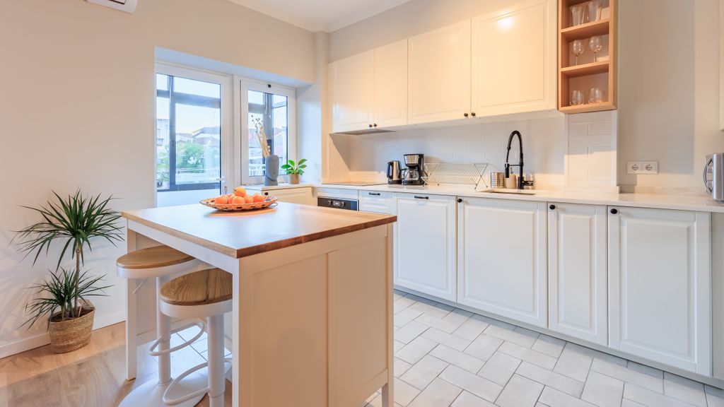 Enjoy Bonfim Central 2BR Apartment by LovelyStay