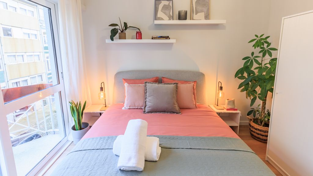 Enjoy Bonfim Central 2BR Apartment by LovelyStay