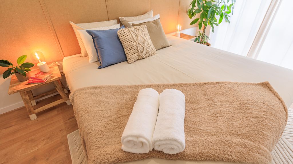 Enjoy Bonfim Central 2BR Apartment by LovelyStay