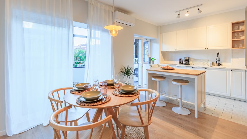 Enjoy Bonfim Central 2BR Apartment by LovelyStay