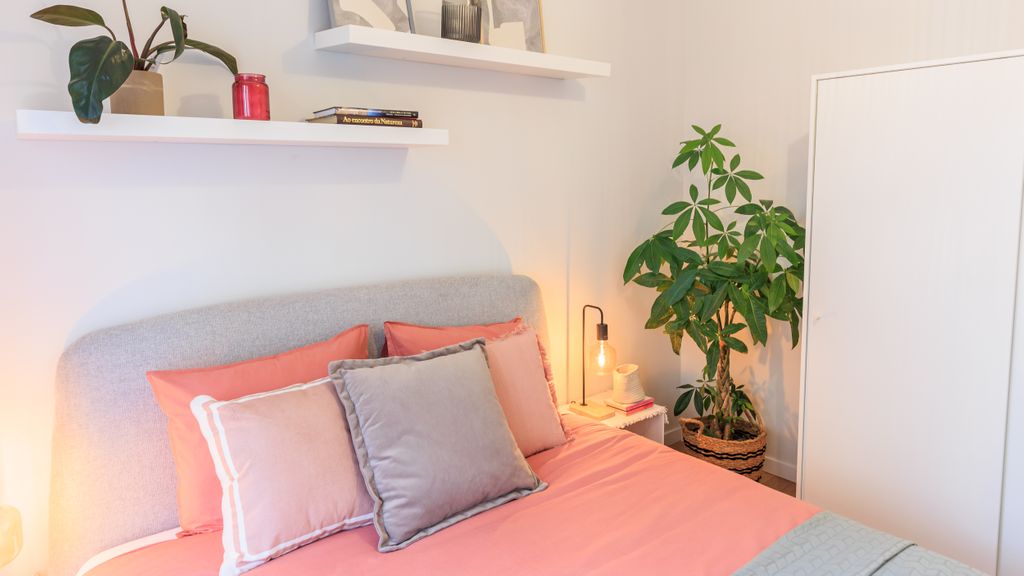 Enjoy Bonfim Central 2BR Apartment by LovelyStay