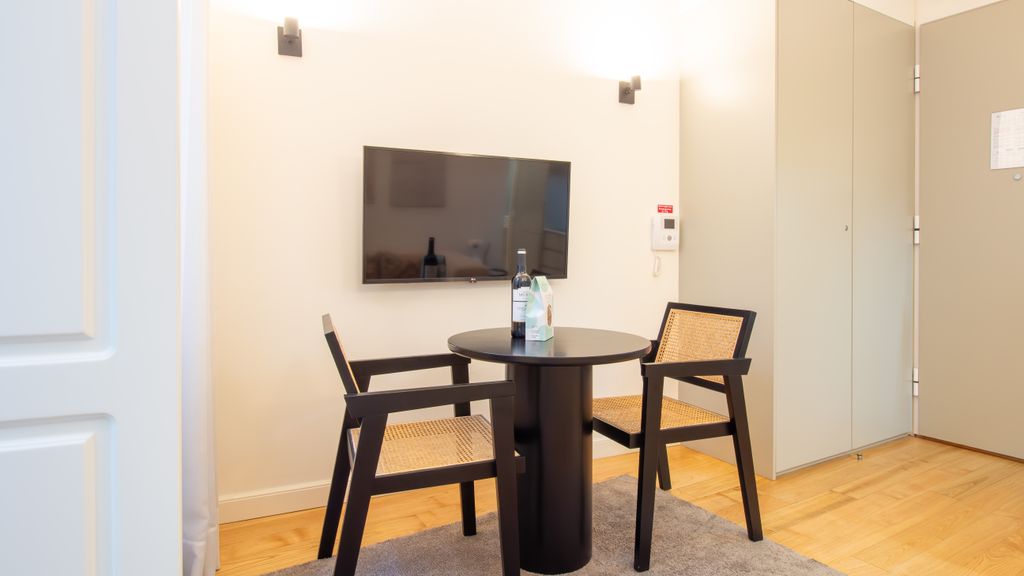 Mouzinho 215 - Apartment 201 by LovelyStay