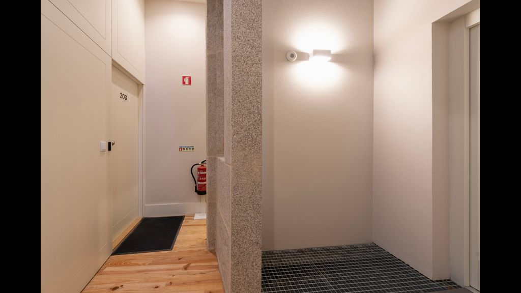 Ando Living - Flores 200 House - 203