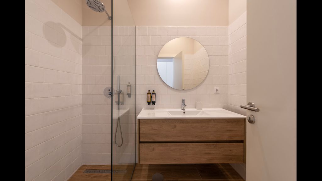 Ando Living - Flores 200 House - 302