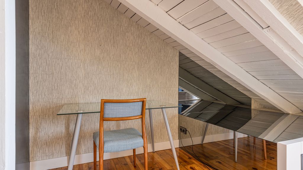 Luxury Duplex W/ River View by LovelyStay