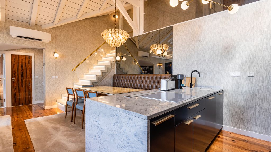 Luxury Duplex W/ River View by LovelyStay