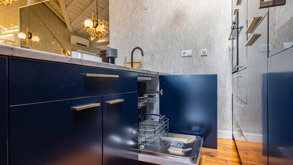 Luxury Duplex W/ River View by LovelyStay