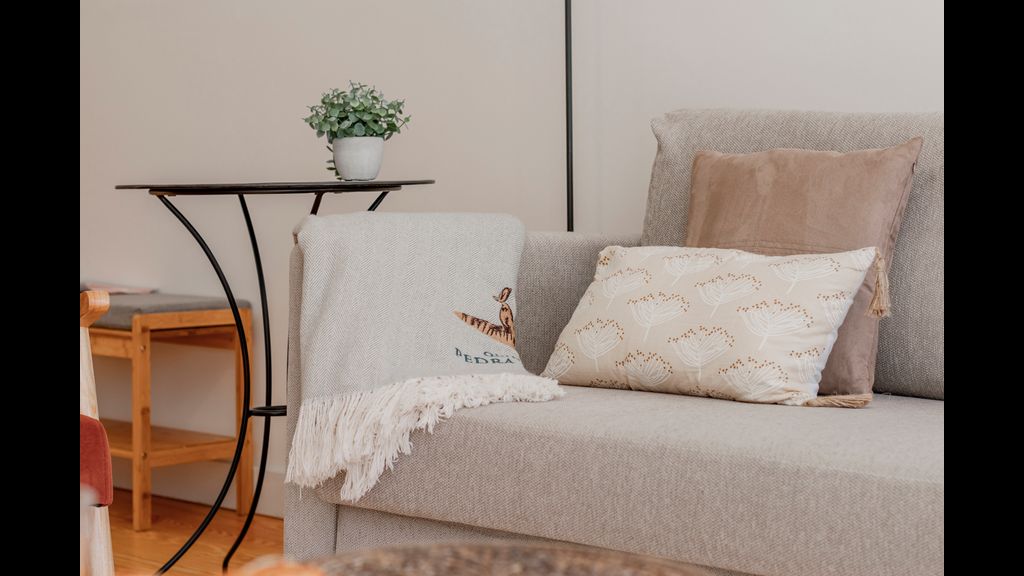 Virtudes Flat w/ AC & Balcony by LovelyStay