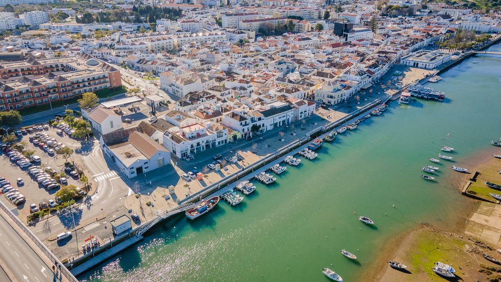 Sea Feeling Apartment in Tavira by LovelyStay