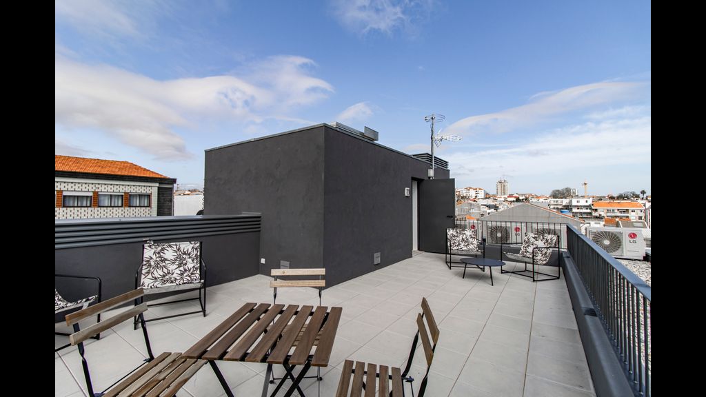 Stunning 2BR Apartment w/ Terrace by LovelyStay