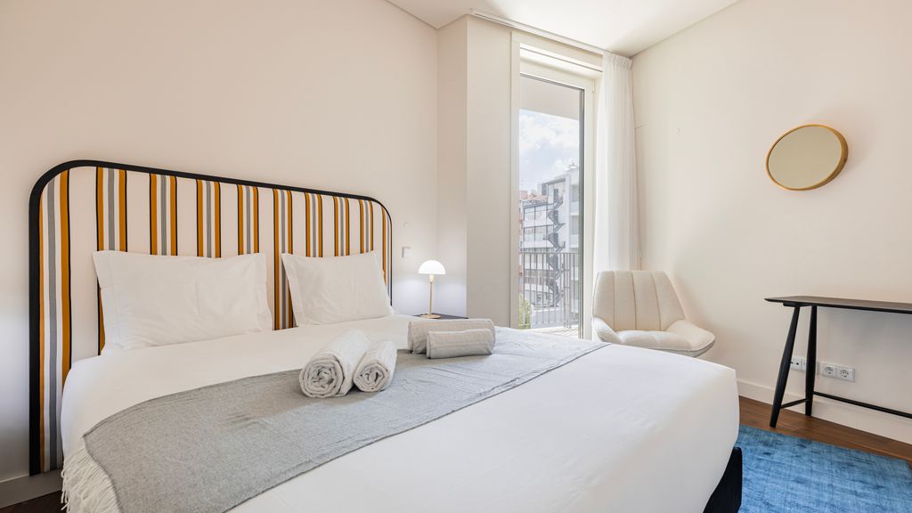 Upscale Apartment in City Center by LovelyStay
