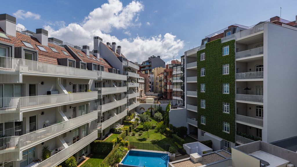 Upscale Apartment in City Center by LovelyStay