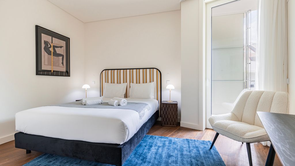 Upscale Apartment in City Center by LovelyStay
