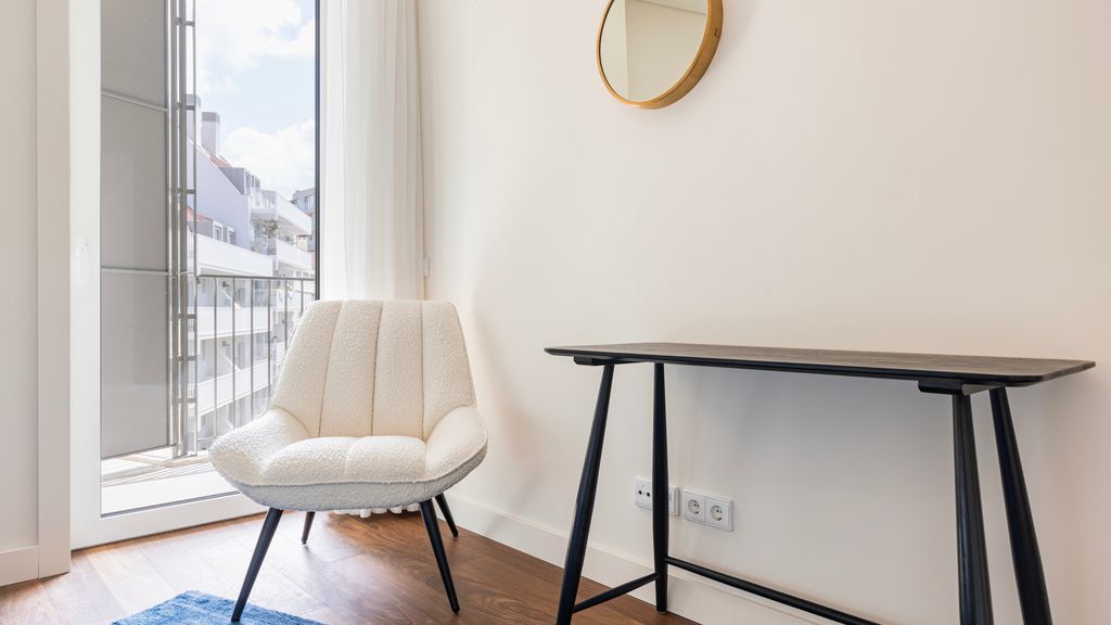 Upscale Apartment in City Center by LovelyStay