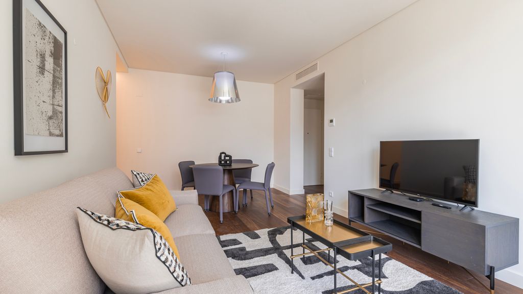 Upscale Apartment in City Center by LovelyStay