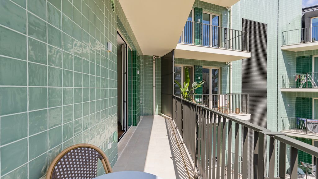 Upscale Apartment in City Center by LovelyStay