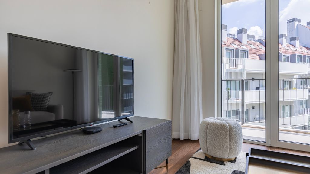 Upscale Apartment in City Center by LovelyStay