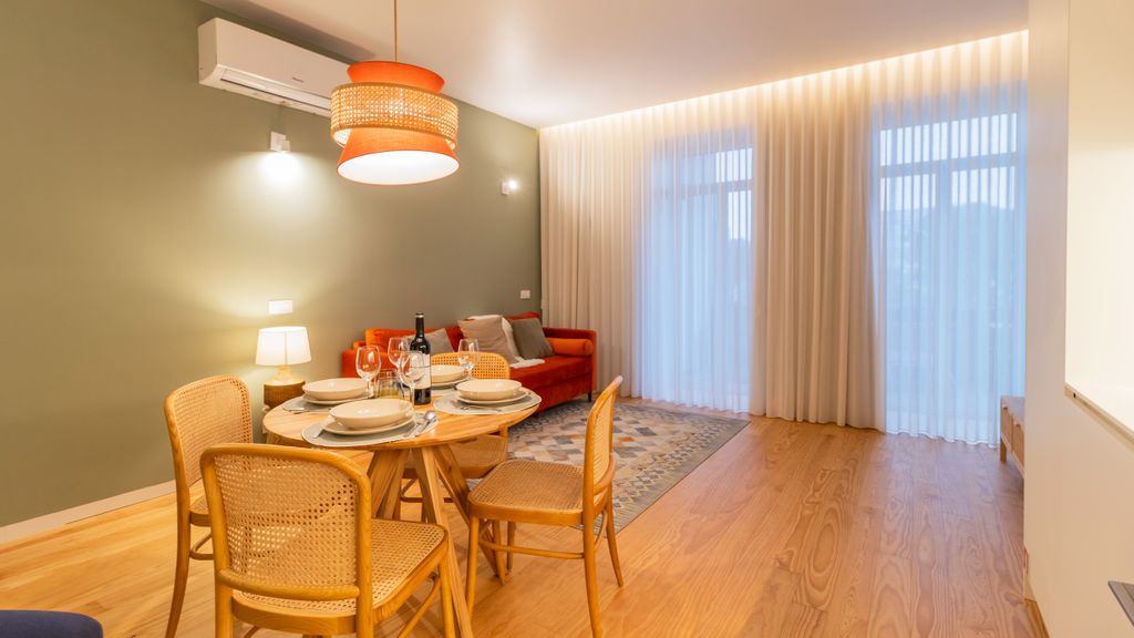 Almada 551 - 3.2 l Bright Studio by LovelyStay