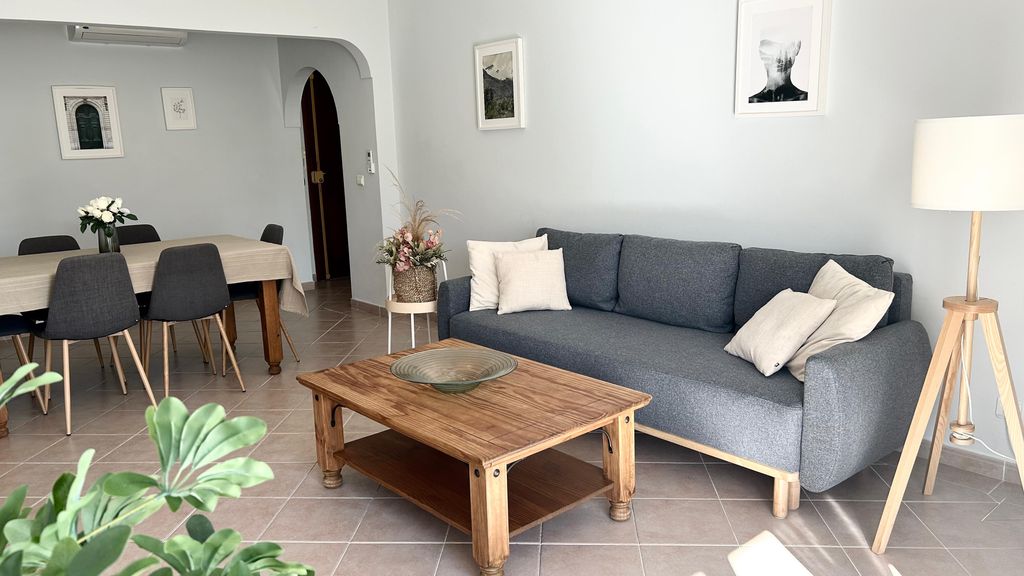 Albufeira 3BR w/ Pool & AC by LovelyStay