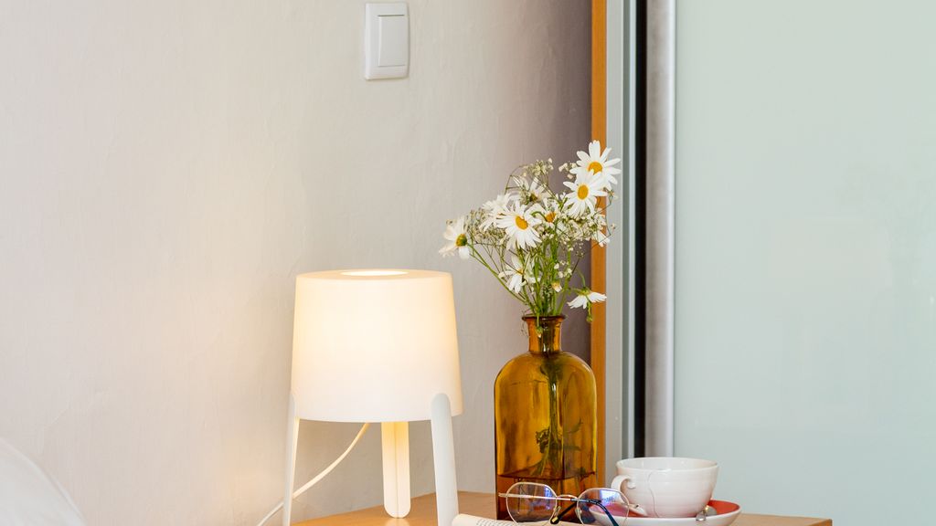 Porto 61 - Bright 2BR w/ Balcony by LovelyStay