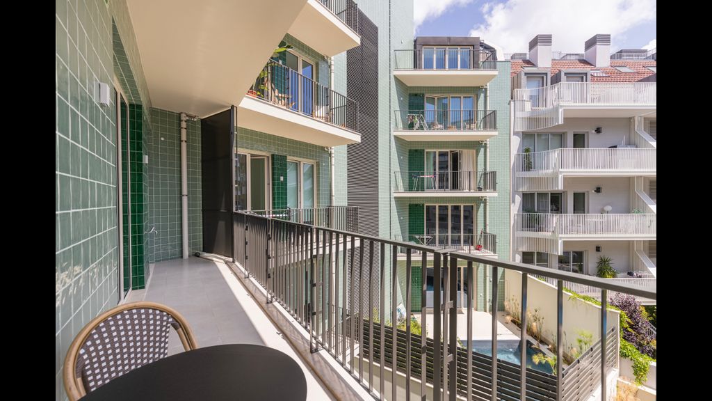 Deluxe Apartment in City Center by LovelyStay