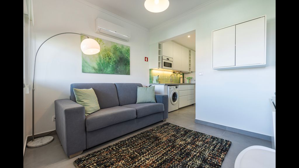 Green Oasis in Parede by LovelyStay