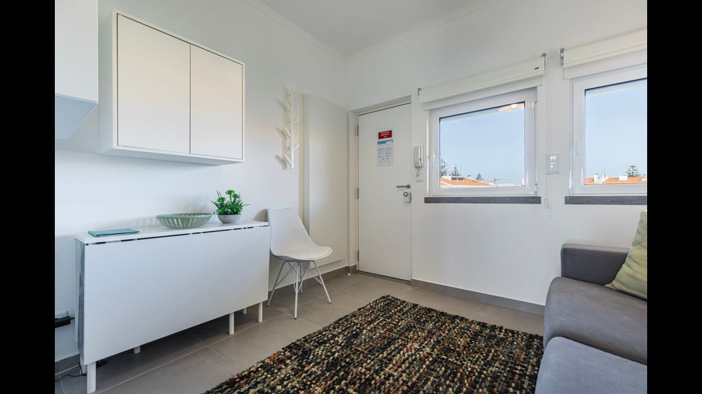 Green Oasis in Parede by LovelyStay