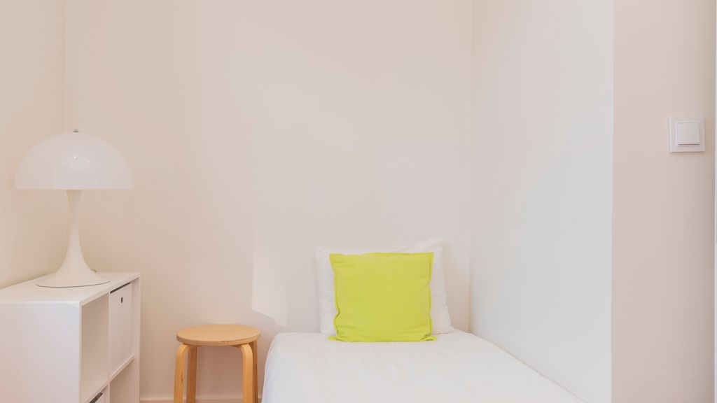 Spacious 4BDR Flat in Areeiro by LovelyStay