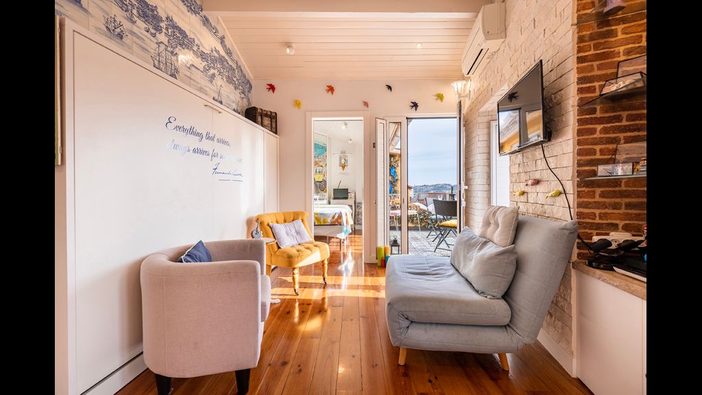 Peaceful Loft - Amazing Terrace & View