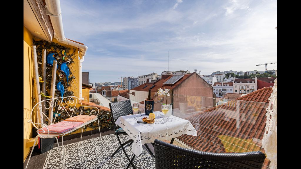 Peaceful Loft - Amazing Terrace & View