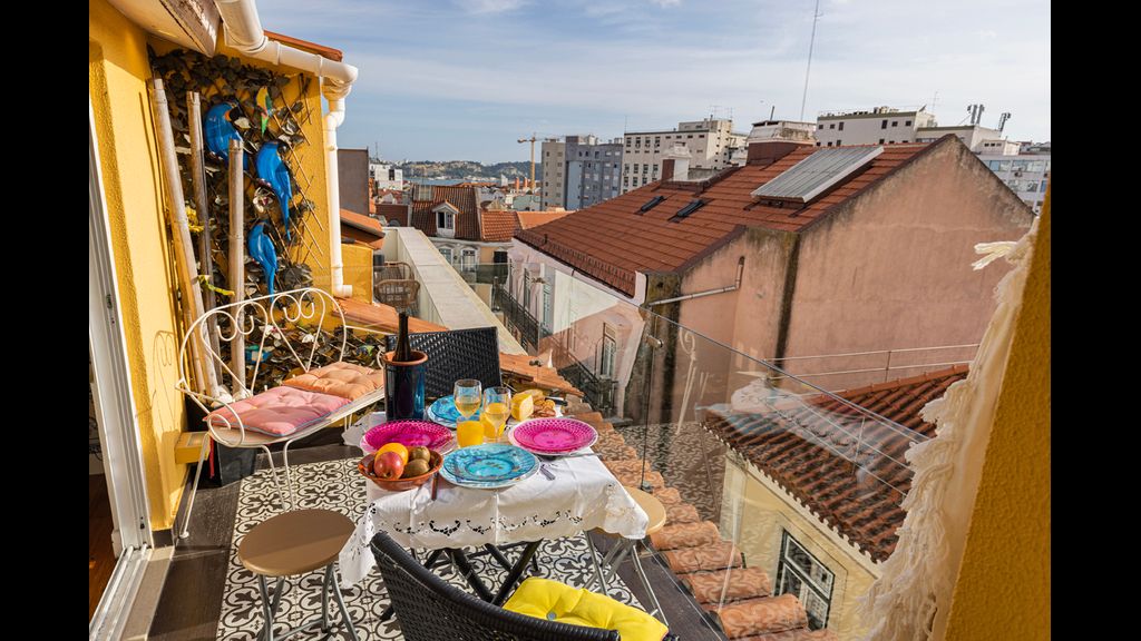 Peaceful Loft - Amazing Terrace & View