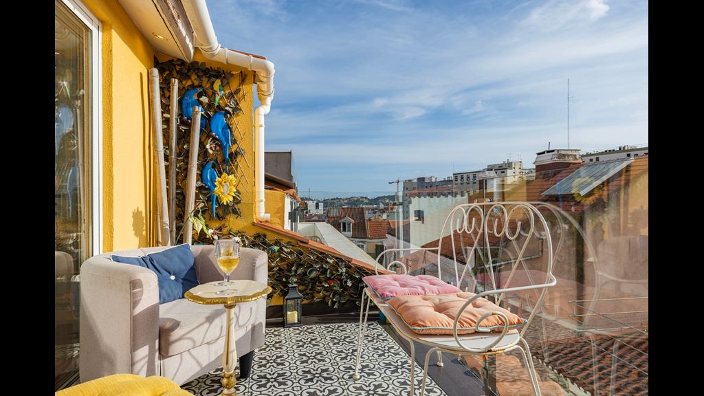 Peaceful Loft - Amazing Terrace & View