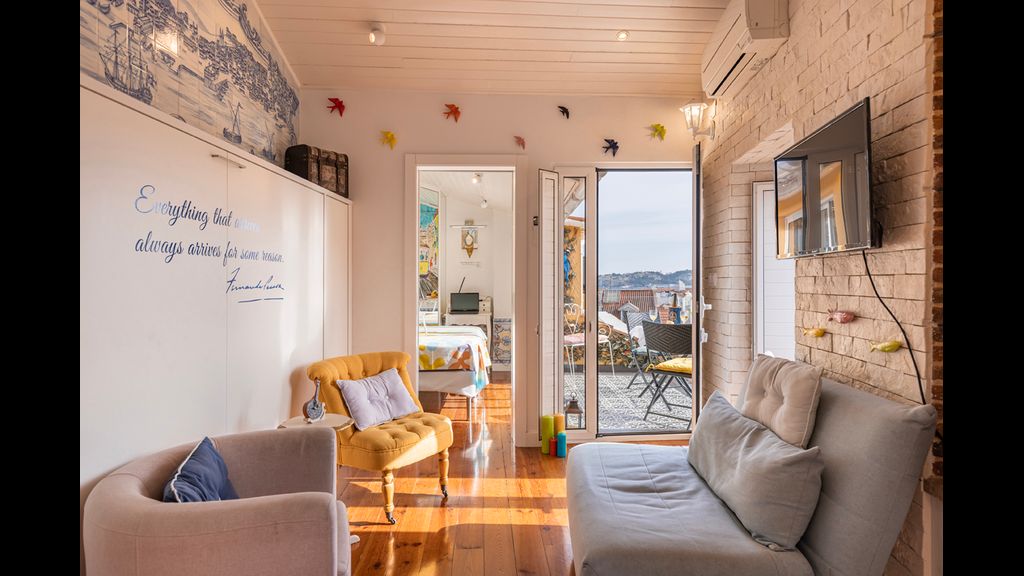 Peaceful Loft - Amazing Terrace & View