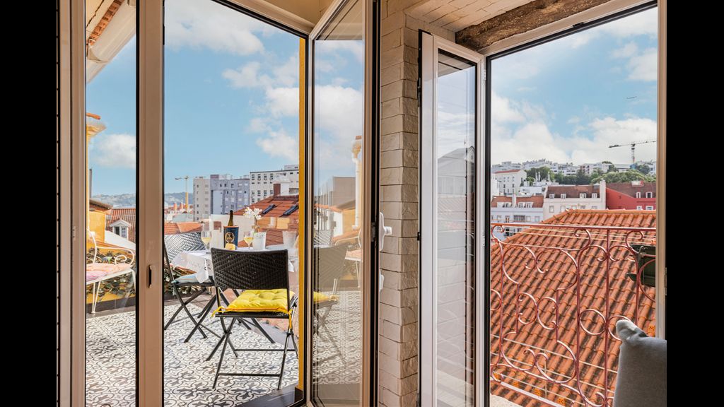 Peaceful Loft - Amazing Terrace & View