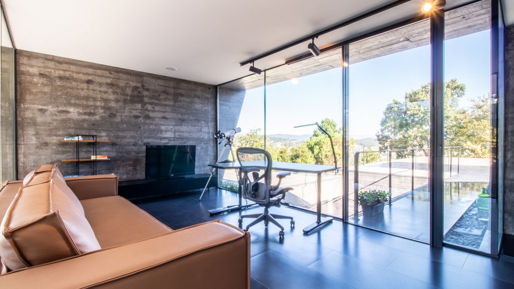Casa dos Sobreiros by LovelyStay