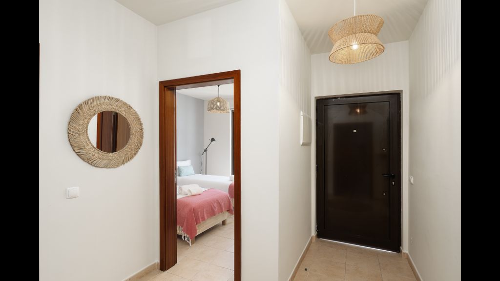 Dream 2BDR Apartment W/Pool by LovelyStay