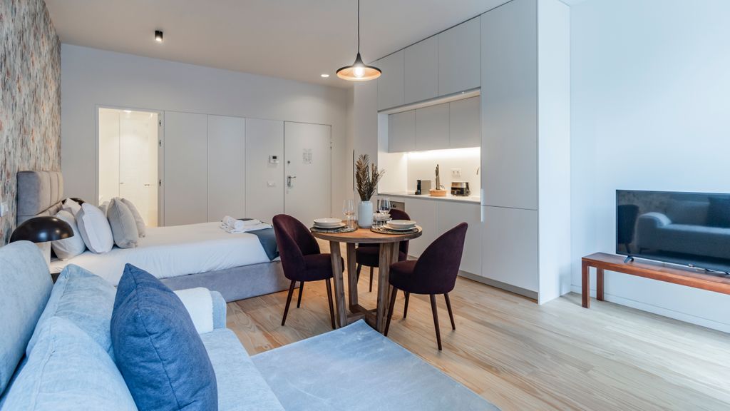 Almada 551 - 0.1 l Chic Studio by LovelyStay