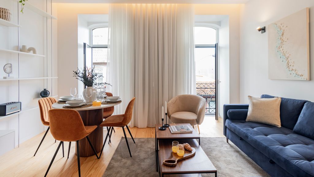 Almada 551 - 2.1 l Modern Haven by LovelyStay