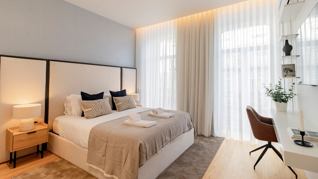 Almada 551 - 2.1 l Modern Haven by LovelyStay